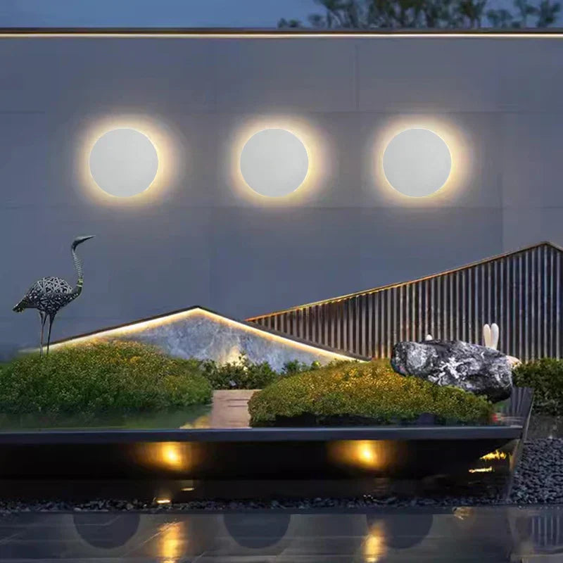 LumiAqua | Elegante wasserdichte Leuchte für den Außenbereich - Brezella