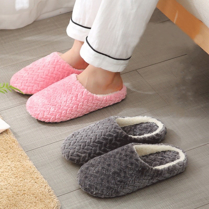 KuschelSohle | Fluffige Hausschuhe für ein warmes Zuhause - Brezella
