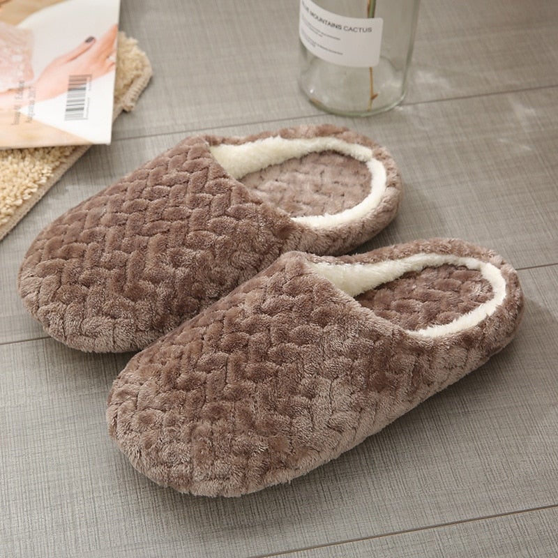 KuschelSohle | Fluffige Hausschuhe für ein warmes Zuhause - Brezella