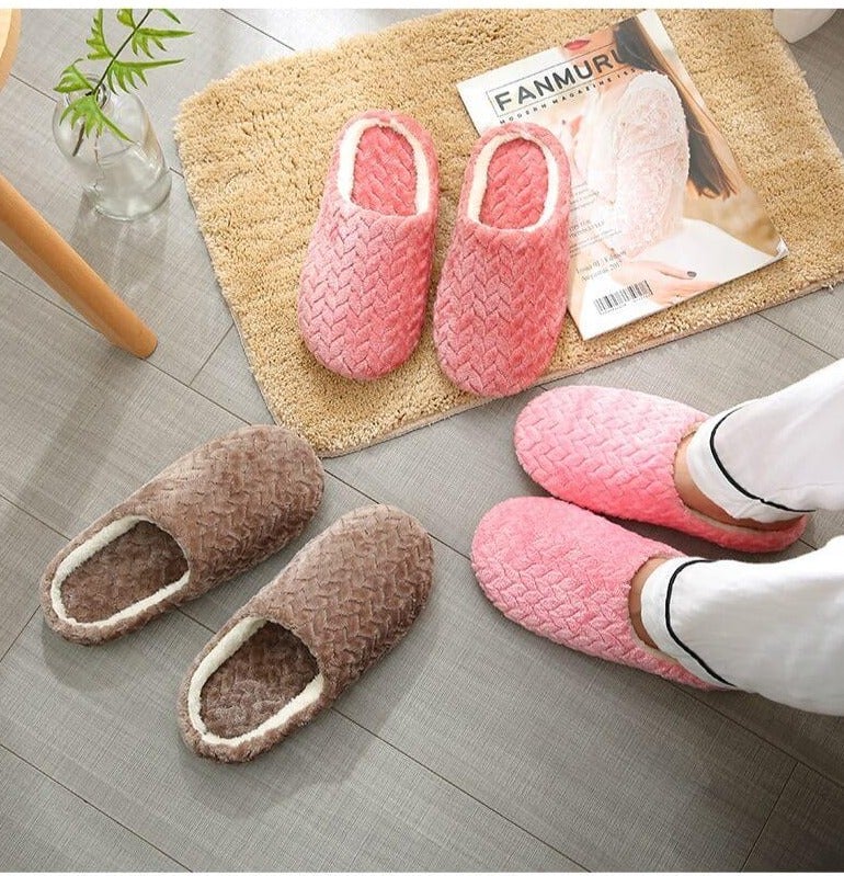 KuschelSohle | Fluffige Hausschuhe für ein warmes Zuhause - Brezella