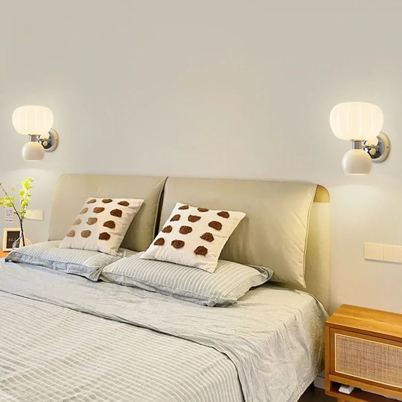 TranquilLume | Moderne LED-Wandleuchte für entspannende Räume