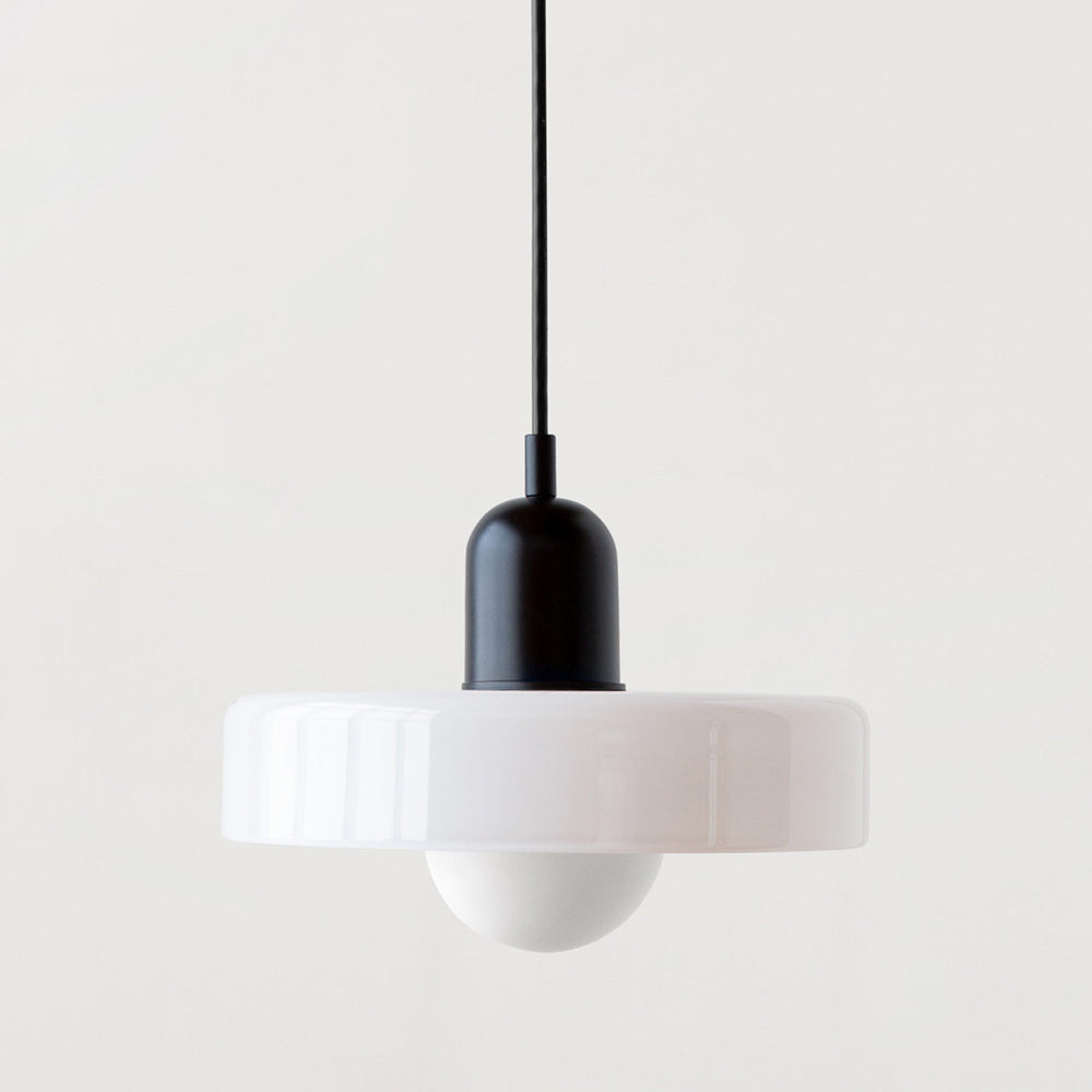LumenKreis | Zeitlose Glas Pendelleuchte für klare Akzente - Brezella