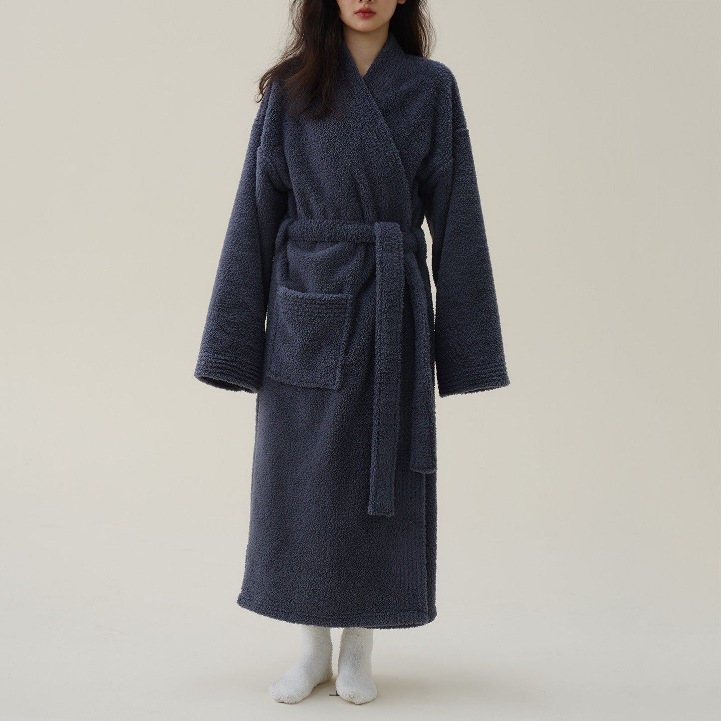 ThermoKimono | Weicher Flanellbademantel für kalte Tage - Brezella