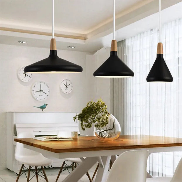 ChicLicht | Elegante Konische Hängelampe aus Metall - Brezella