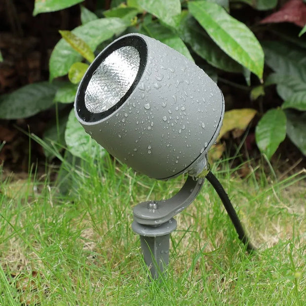 LuminaGarten | Sanfte LED-Beleuchtung für Terrasse & Garten - Brezella