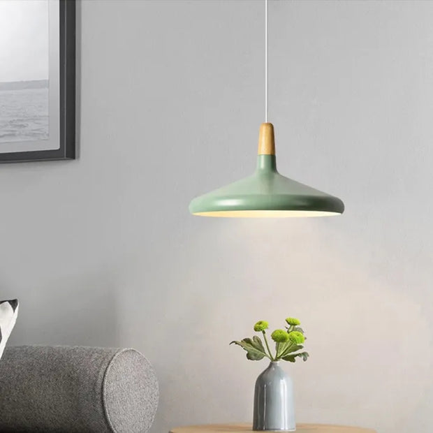 ChicLicht | Elegante Konische Hängelampe aus Metall - Brezella