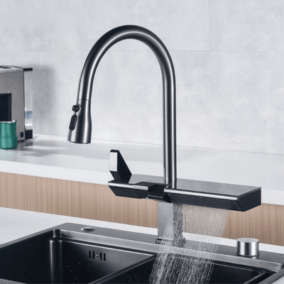 ChromaLux | Digitale Armatur mit edlem Chromfinish - Brezella
