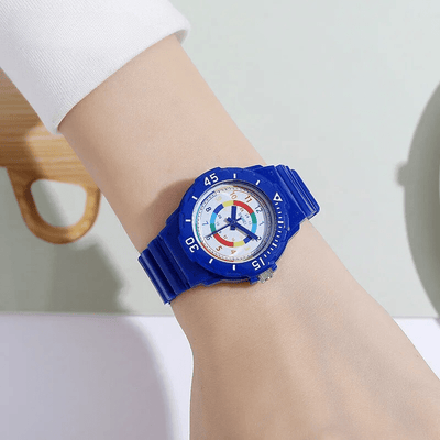 WasserBuddy | Stylische und wasserdichte Kinderuhr - Brezella