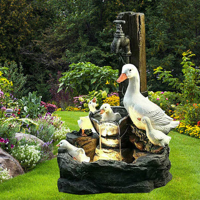 EntenOase | Dekorative Gartenbrunnen mit Entenfamilie - Brezella