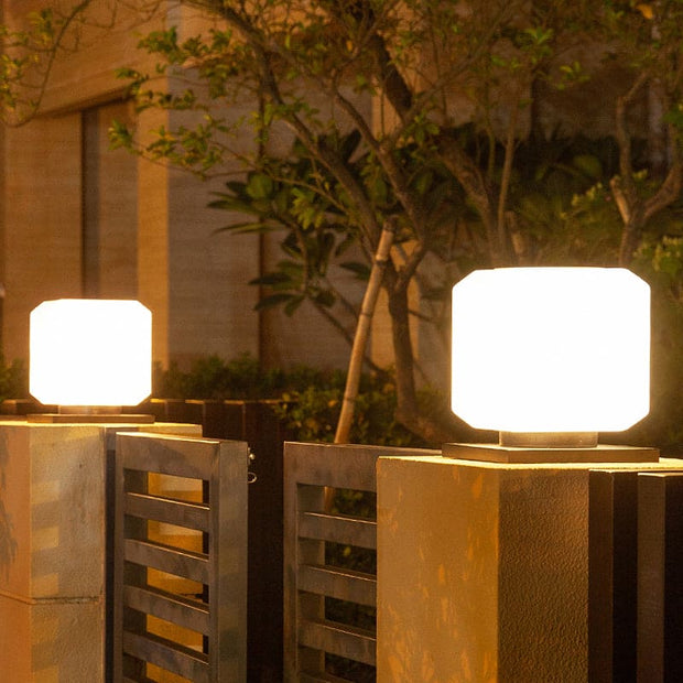 GlowBlock | Elegante kubische Solarlampe für Außenbereiche - Brezella