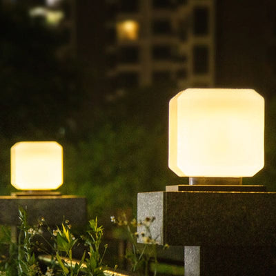 GlowBlock | Elegante kubische Solarlampe für Außenbereiche - Brezella