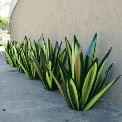 SunAgave | Handgefertigte, elegante Solarleuchte für den Außenbereich - Brezella