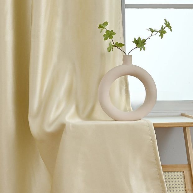 AstraDrape | Elegante, blickdichte Vorhänge mit samtiger Textur - Brezella