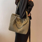 Eleganz | Modische Schultertasche für jeden Tag - Brezella