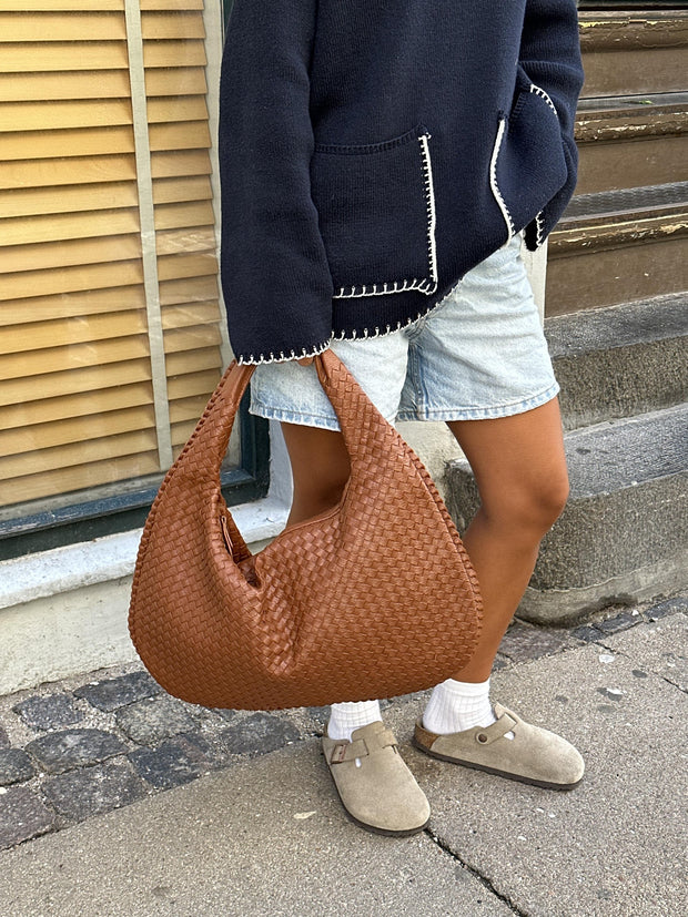 AstraTote | Modische Handtasche mit luxuriösem gewebtem Design - Brezella