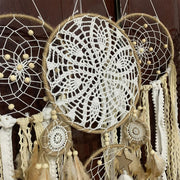 SternenSchleier | Handgefertigter Traumfänger mit himmlischen Motiven - Brezella