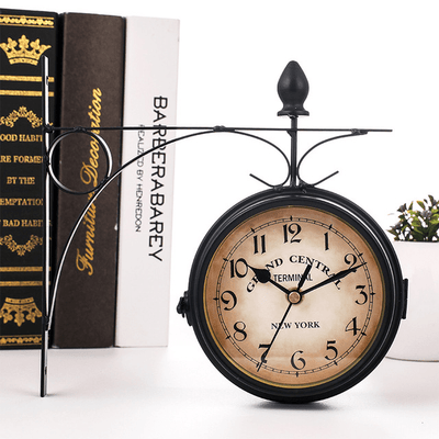 CharmTime | Zeitlose doppelseitige Wanduhr für jede Wand - Brezella