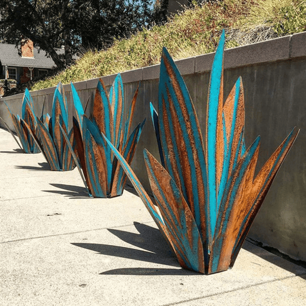 SunAgave | Handgefertigte, elegante Solarleuchte für den Außenbereich - Brezella