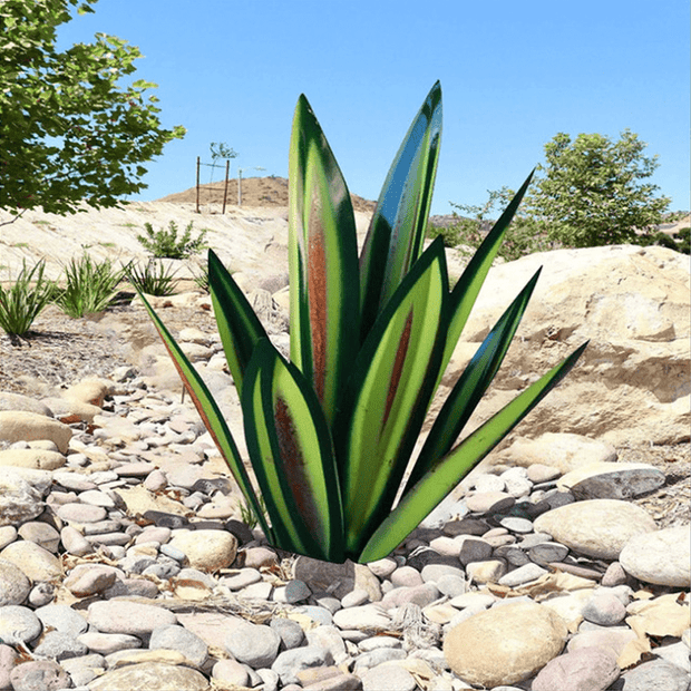 SunAgave | Handgefertigte, elegante Solarleuchte für den Außenbereich - Brezella