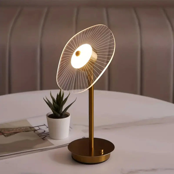 GlowEssence | Minimalistische LED-Tischlampe für Zuhause - Brezella