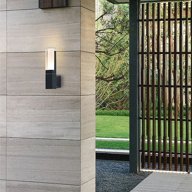LumePunkt | Zeitgemäße LED-Wandlampe mit einfachem Design - Brezella