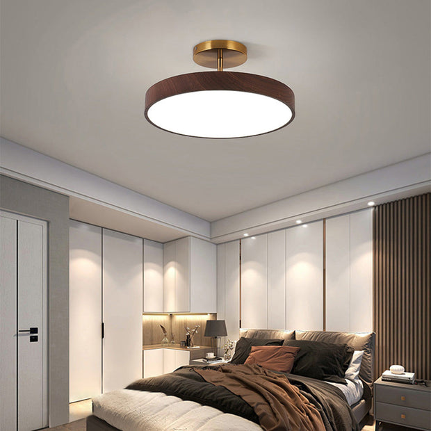 Elegante LED-Deckenleuchte mit Halbeinbau