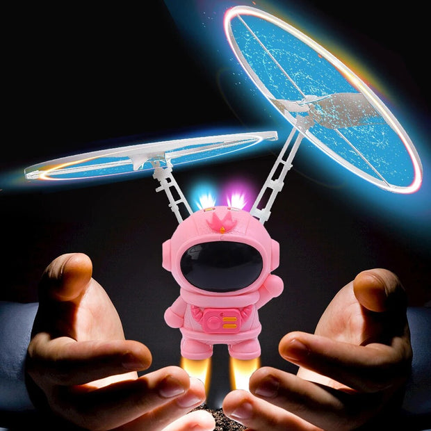 AstroWing | Innovativer Drohnenflieger im Astronautenstil - Brezella