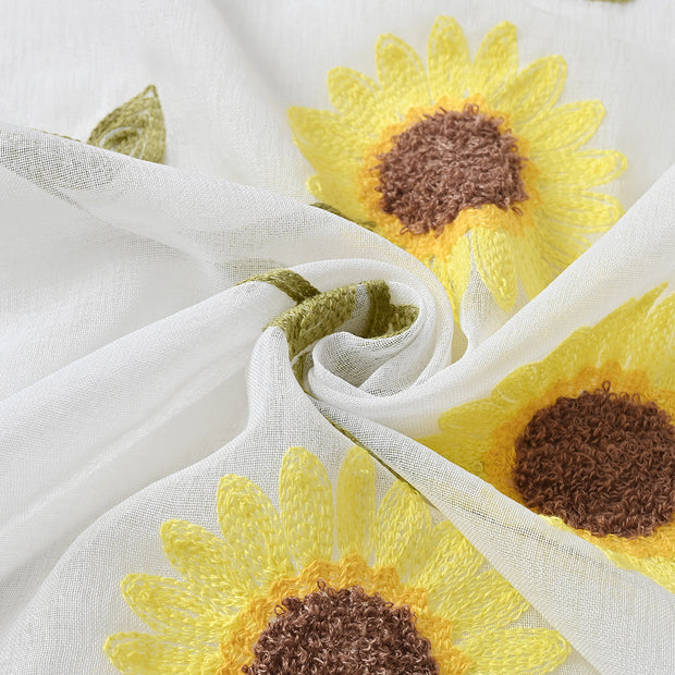 LumiFlora | Kuscheliger Vorhang mit natürlichen Sonnenblumen-Akzenten - Brezella