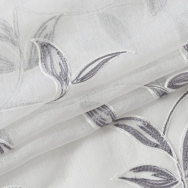 LumiBlossom | Stimmungsvoller Vorhang mit zarten Blumen für einen klassischen Look - Brezella