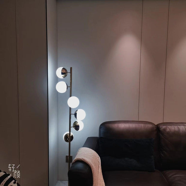 FloraLume | Designer-LED-Lampe in eleganter Baumform - Brezella
