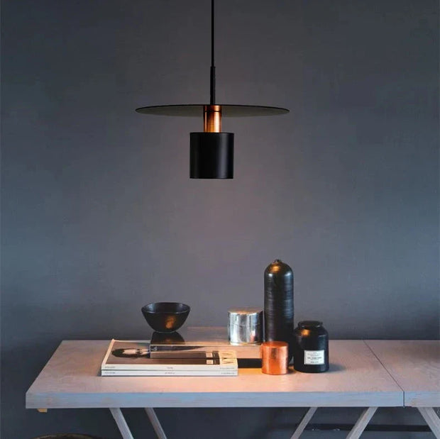 LineAura | Minimalistische Deckenlampe für modernes Ambiente - Brezella