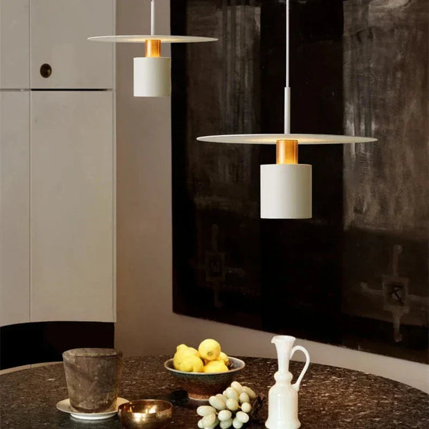 LineAura | Minimalistische Deckenlampe für modernes Ambiente - Brezella