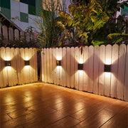 FenceGlow | Solarbeleuchtung für elegante Zäune - Brezella