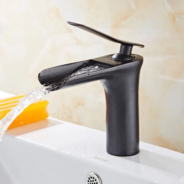 Lyvor | Elegante Premium-Armatur mit modernem Design - Brezella