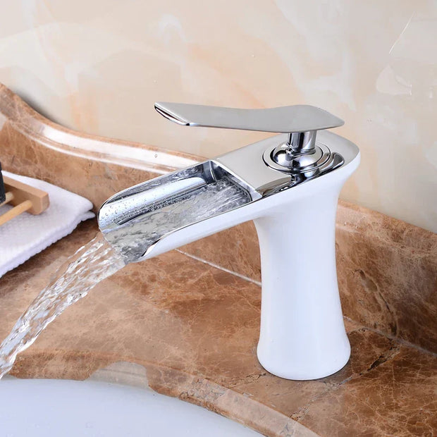 Lyvor | Elegante Premium-Armatur mit modernem Design - Brezella