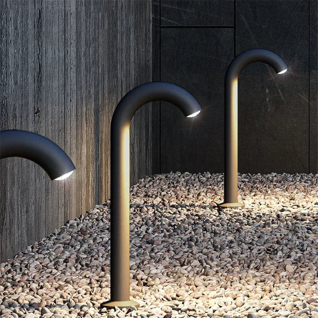 AquaGlow | Wetterfeste LED-Außenlampe - Brezella