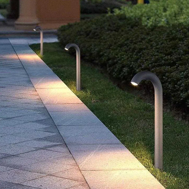 AquaGlow | Wetterfeste LED-Außenlampe - Brezella
