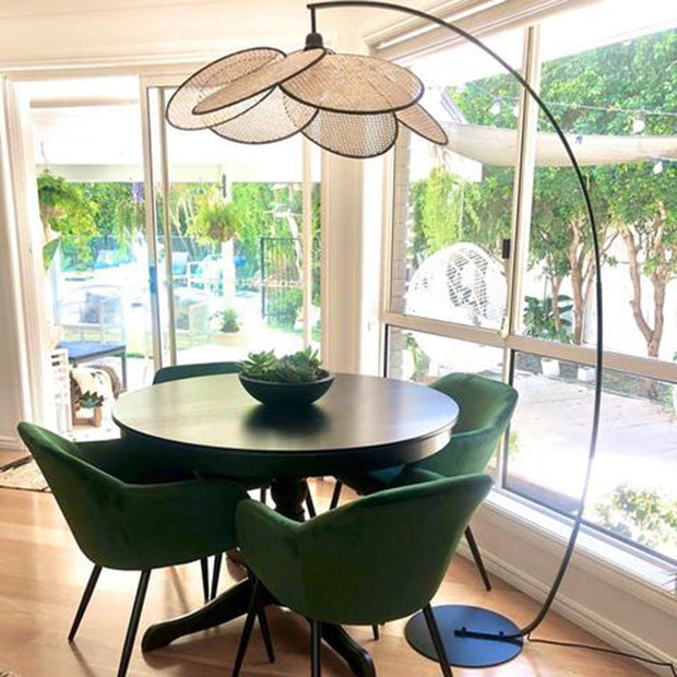 RattanAura | Stilvolle Stehlampe aus Rattan für eine natürliche Eleganz - Brezella