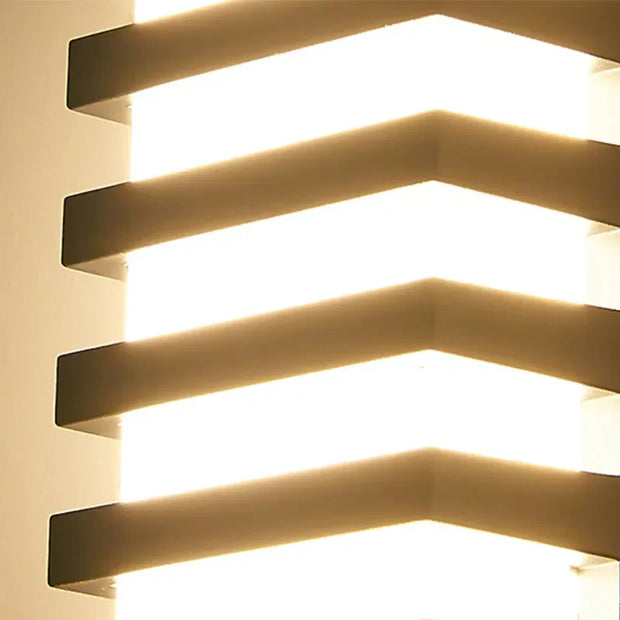 ShineAlu | Zeitgemäße Aluminium-Gartenlampe für den Außenbereich - Brezella