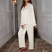 TräumStil | Gestreiftes Pyjama-Set für die perfekte Nachtruhe - Brezella