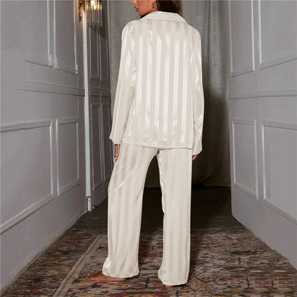 TräumStil | Gestreiftes Pyjama-Set für die perfekte Nachtruhe - Brezella