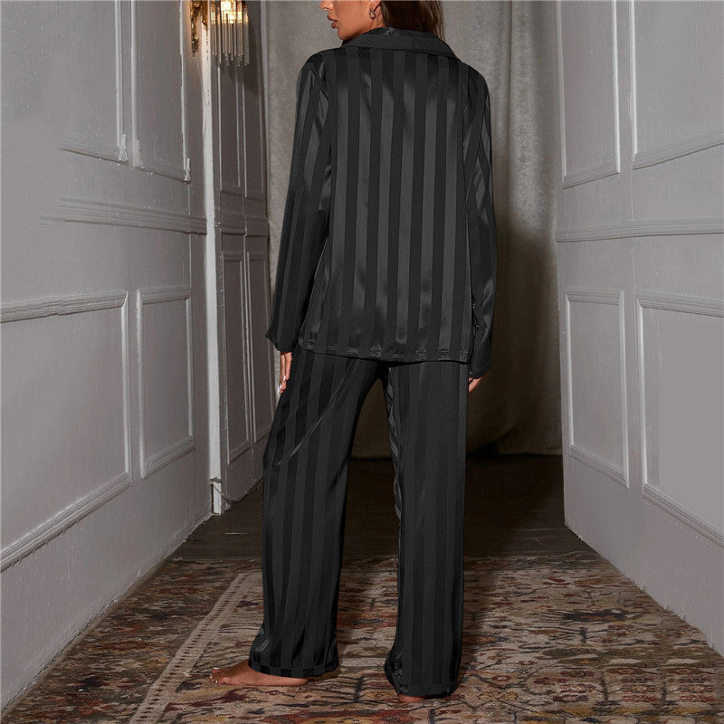 TräumStil | Gestreiftes Pyjama-Set für die perfekte Nachtruhe - Brezella