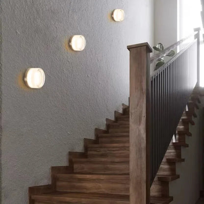 OrbisGlow | Zeitgenössische runde Wandleuchte für dezente Eleganz - Brezella