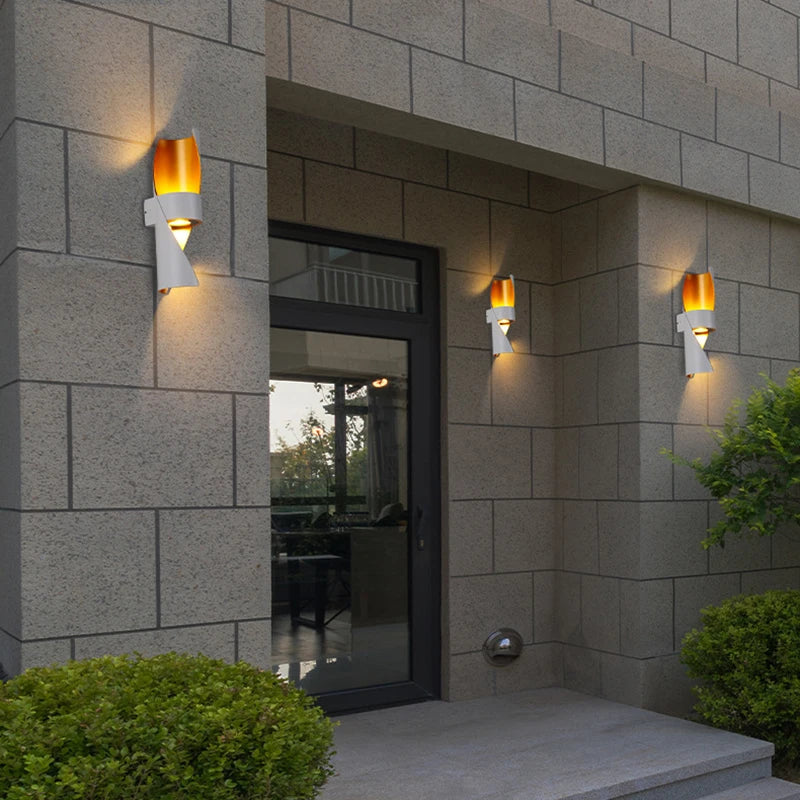 LumiGlow | Energiesparende Außenleuchte mit stilvollem Design - Brezella