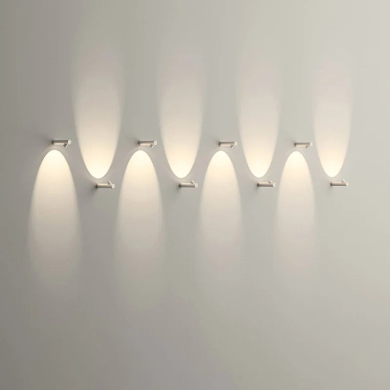MetalGlow | Zeitlose Wandlampe aus hochwertigem Aluminium - Brezella