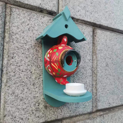 BirdNest | Bunte und komfortable Teekannen-Vogelfutterstation