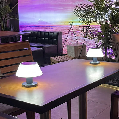 BrightGlow | Nachhaltige Akku-Tischleuchte für Innen und Außen - Brezella