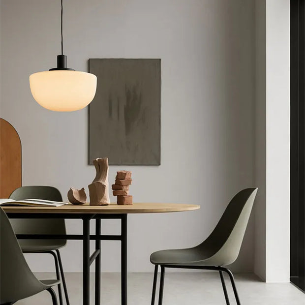 GlasLux | Minimalistische Kugelleuchte für moderne Räume - Brezella