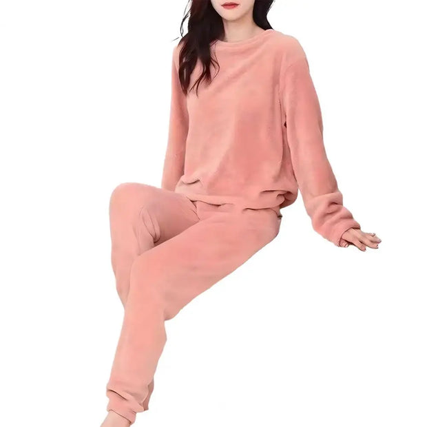 WinterHaven | Anti-Frost Pyjama Set für Entspannte Nächte - Brezella