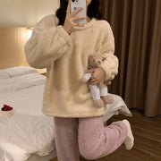 FlanellKomfort | Warme Pyjama für kalte Nächte - Brezella